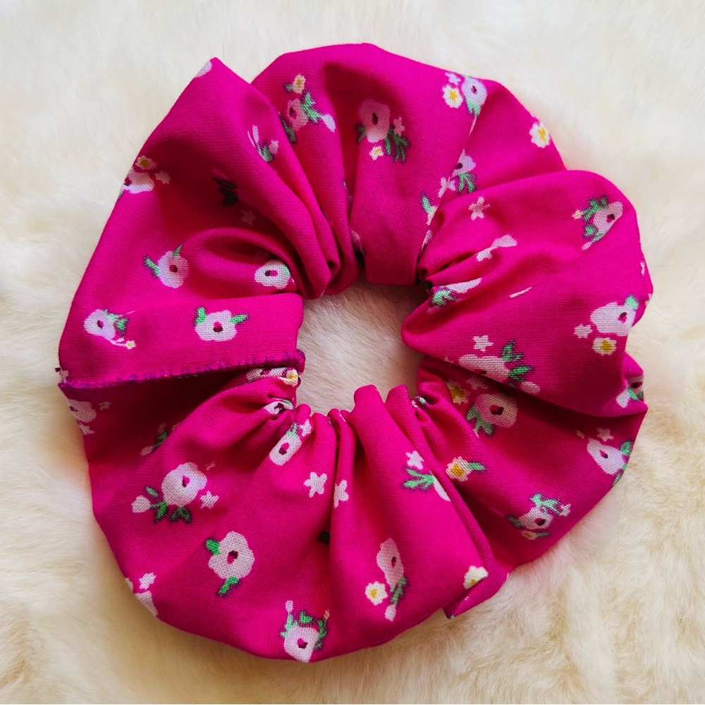 FREE Handmade Scrunchie Floral Hot Pink